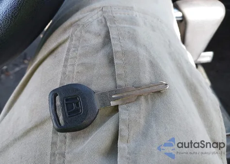 1993 Honda Accord Lx from USA, damaged, VIN JHMCB7656PC000840